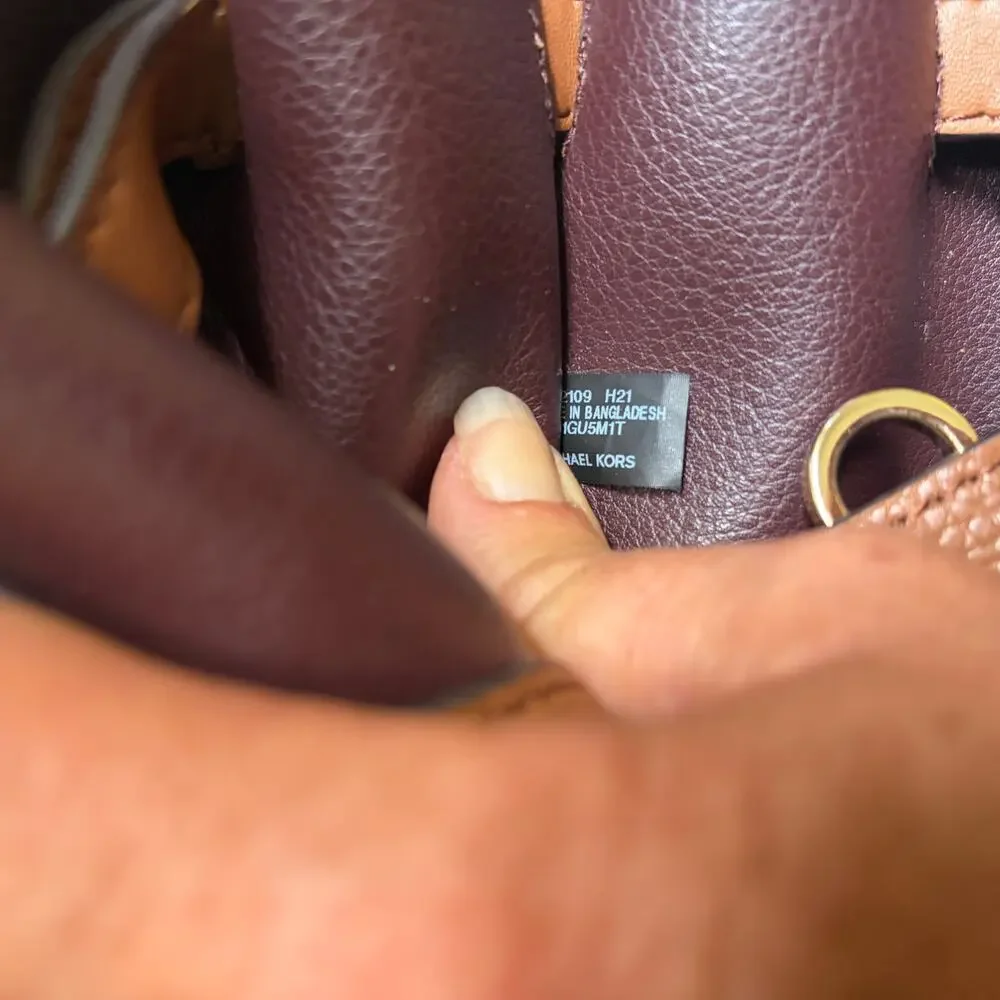 Michael Kors Emilia Small Bucket Messenger Bag Luggage Brown -no strap